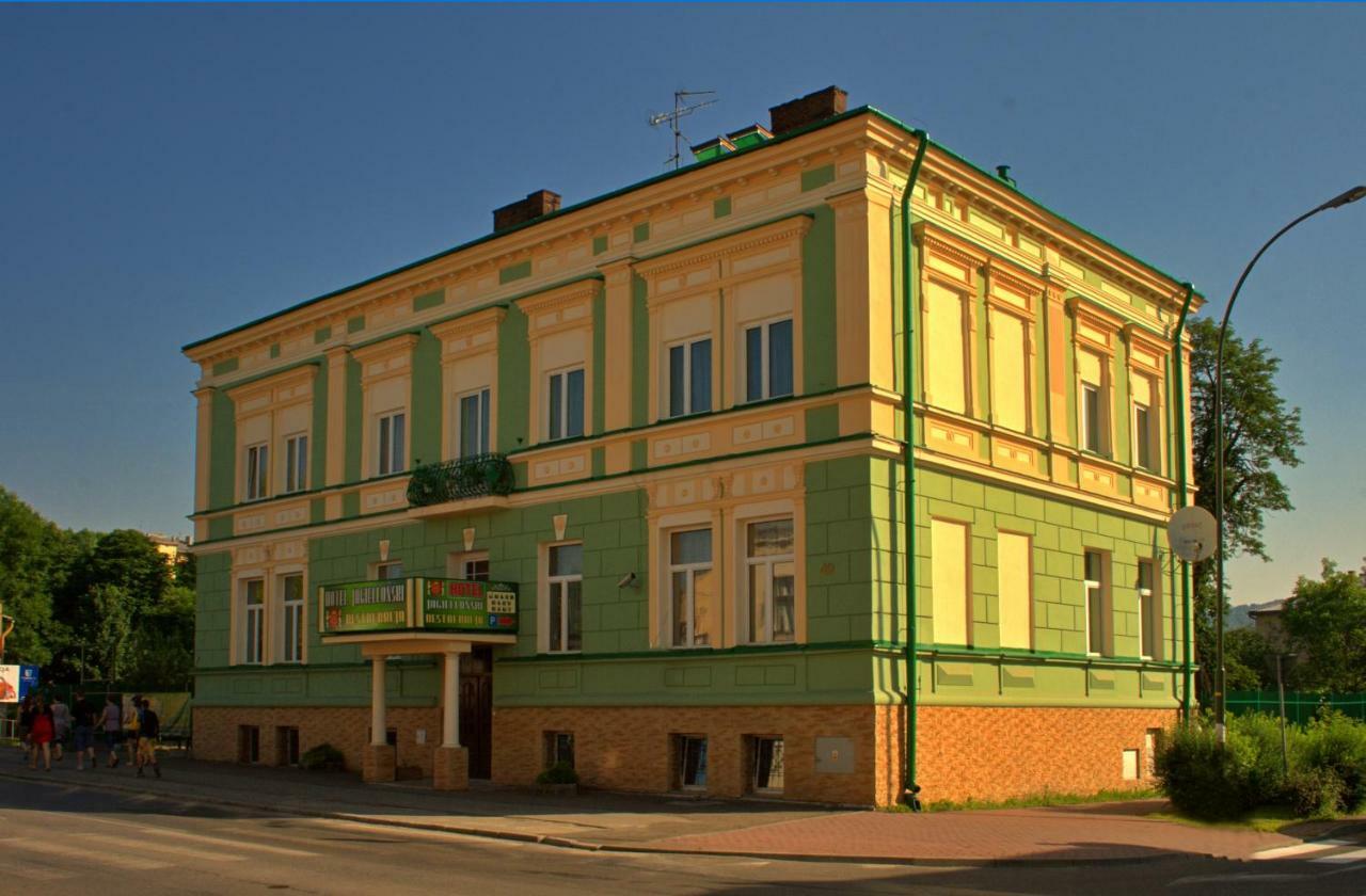 Hotel Jagielloński Sanok Esterno foto